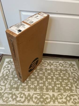 New HP ProBook 460 16 inch G11 laptop 1