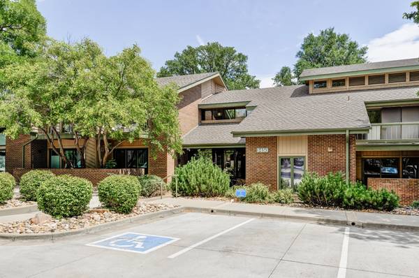 Massage Therapy / Psychotherapy Office 1