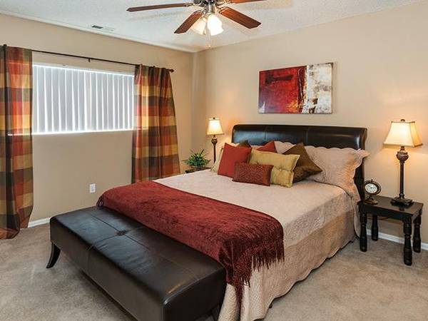 $994 / 2br - 728ft2 - Servicios, Fresco. Renta, Revelada. ¿Mes 2? ¡Gratis! (1698 Lenmar Drive)63658230233603121