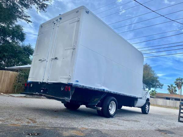 1996 Ford Econoline E350 - Photo 7