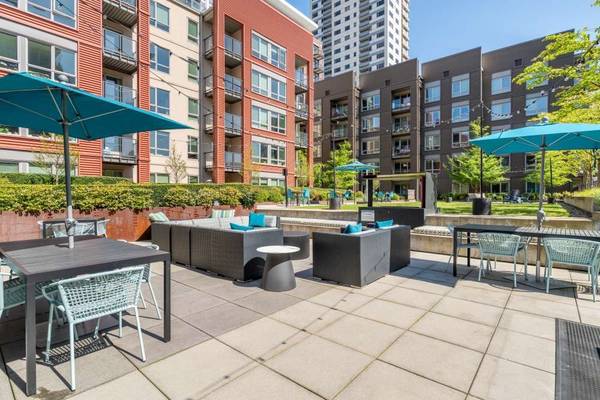 $2,300 / 1br - 640ft2 - EV Charging Stations, Stainless-Steel GE Appliances, 1BD 1BA (2900 1st Ave, Seattle, WA)63845962829441124