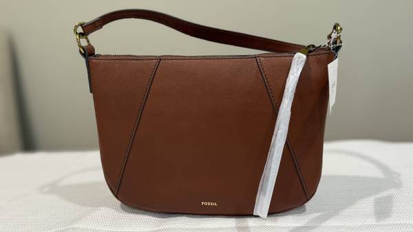 Fossil's Brandy leather Skylar Large Flap Crossbody bag 1
