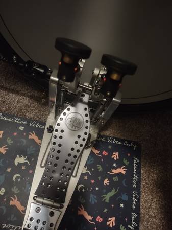 DW machined double kick pedal 1