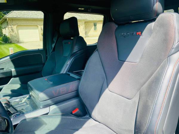 2025 Ford F150 RAPTOR R - Vehículo raro con solo 13000 millas - $120,995 (Los Ángeles)63469623397251124