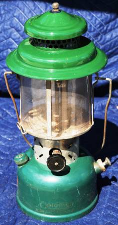 VINTAGE COLEMAN 220E DOUBLE MANTLE LANTERN DATED 1958 SUNSHINE 1