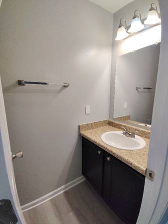 $1125.00 / 2br - 948ft2 - Modern 2 Bed Townhouse in Lynchburg | 1.5 Bath | Available now | $112563851968679681122