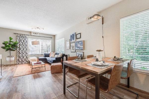 $2,135 / 2br - 1281ft2 - BBQ Area, Ensuite, On-site Maintenance (18111 25th Ave NE, Marysville, WA)64031135333890120
