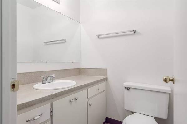 $1,599 / 2br - 880ft2 - Wonderful amenities, spacious floorplans, and washer/dryer in unit! (Tigard)64038885266689120