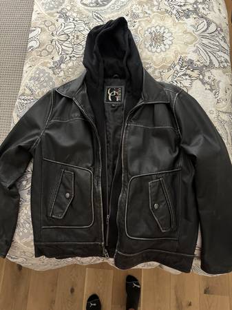 Men's Large Guess Leather Jacket 1