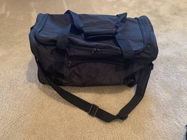Luggage - Duffle Bag w Plastic lining & Shoulder Strap 1