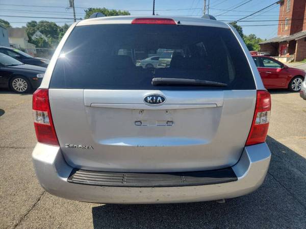2010 Kia Sedona w/49k miles - $5,995 (Lowell, MA *www.daveducharmesauto.com)63470622930307123