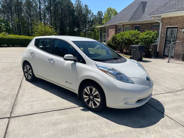 2015 Nissan Leaf ELECTRIC CAR - $5,500 (CALERA)63622051900545121