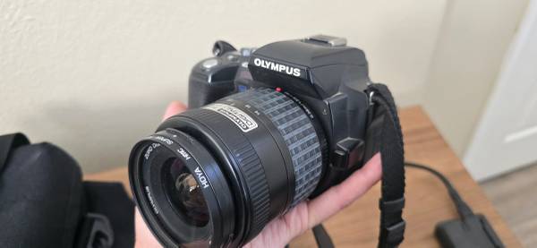 Olympus E-500 Camera with Accessories 1