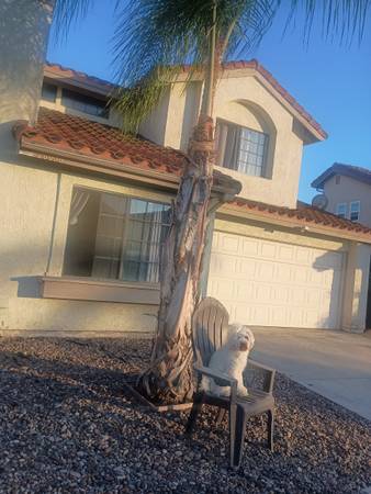 Private bedrooms available in 3br Lake Forest house .  Utilities inc. 1