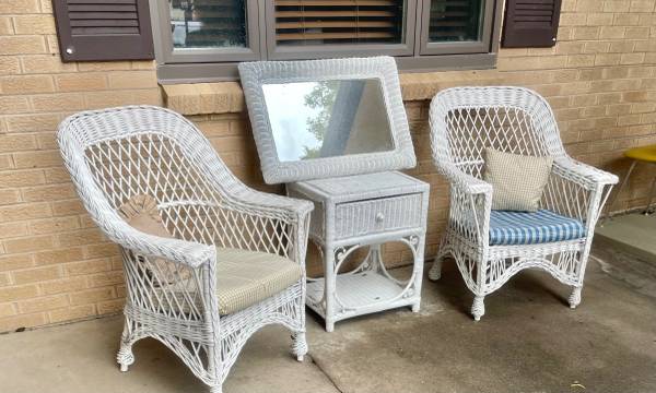 Vintage Wicker Set! 1