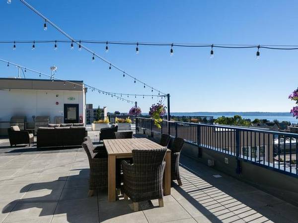 $1,649 / 347ft2 - 1 Month Free! Where Luxury Meets Convenience - Tour Today! (West Seattle Alaska Junction)63852483280515123