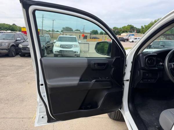 2021 Toyota Tacoma Access Cab - Photo 12