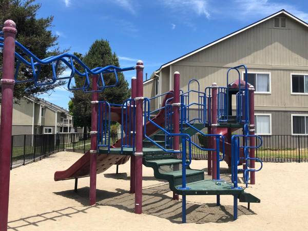 $1,824 / 1br - 688ft2 - Playground, 2 Fitness Centers, 2 Sparkling Pools, 2 Relaxing Spas (Lompoc)63663819590017122