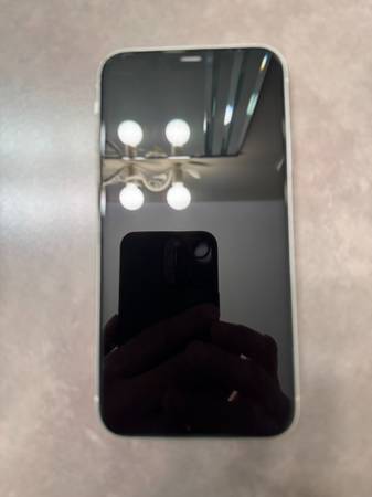 Iphone 11 Unlocked - cell phones - by owner - electronics sale
