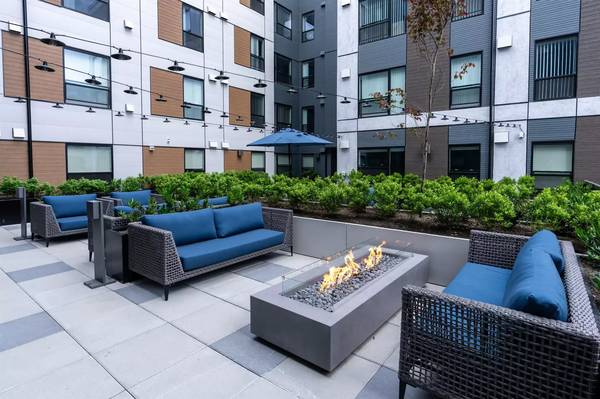 Elevate every moment, every day: Your Studio home awaits. 1