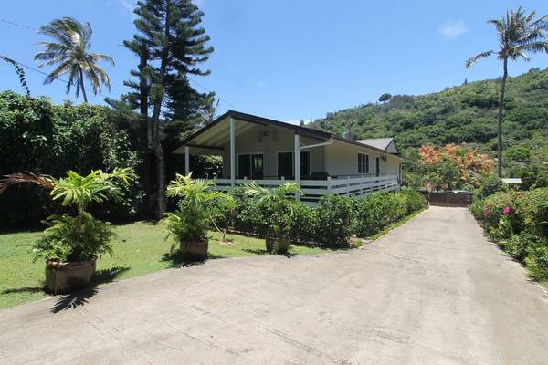 $185 / 2br - Renovated and Available Ke Iki Beachside House!!! (Haleiwa, HI)63939534269442122