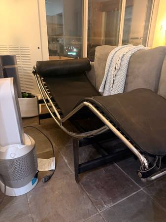 LC4 Chaise Lounge 1