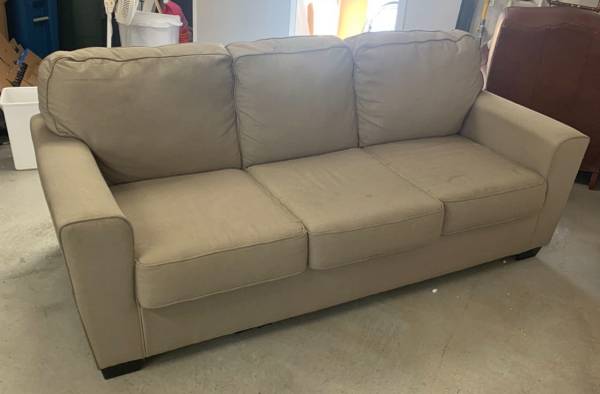 Free couch 1