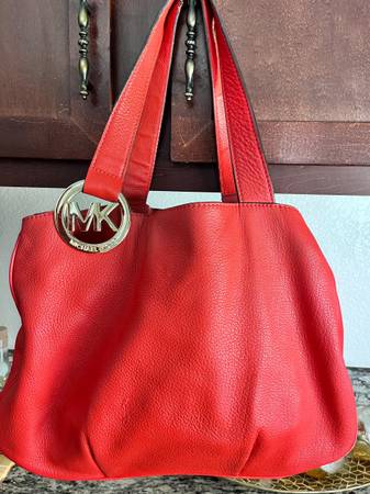 Michael Kors - Beautiful Coral Leather Purse 1
