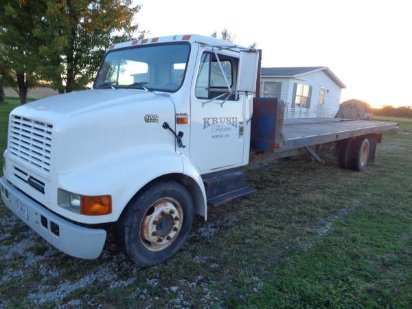 2002 International 4700 1