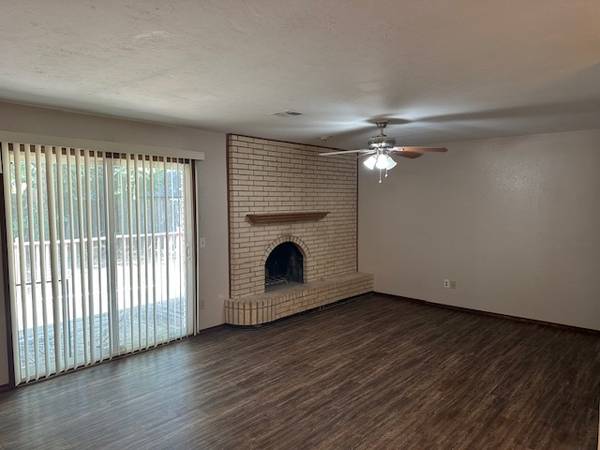 $1,495 / 3br - 1130ft2 - 2621 N Grant Avenue (Bethany)63670520215939122
