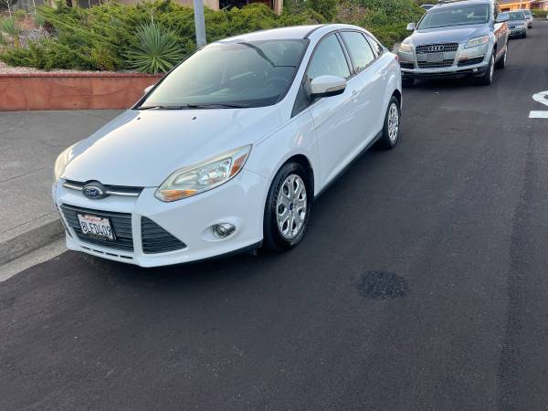 2012, ford focus,se, clean title current reg, smog,low mileage,119,k 1