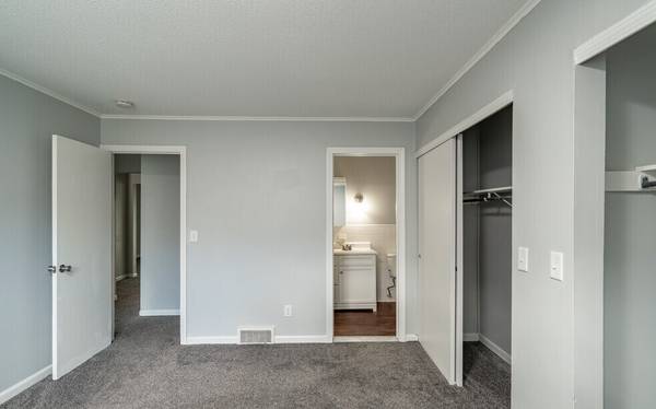 $1,585 / 2br - Huge 2 Bedroom Apartment in Amherst / Fountainview East Apartments (Amherst)63925203174402124