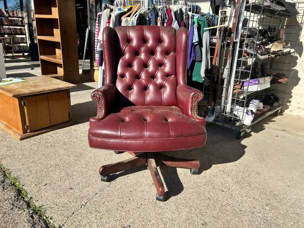 Maroon tufted leather accent office desk chair 1