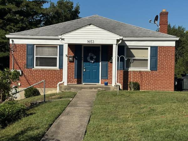 $1175.00 Cozy Unit in Cincinnati | Multi-Family | $1175/month | Available 09/3063974474838274120