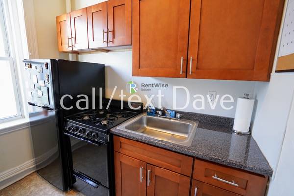 $2,600 / 2br - ¡SIN COMISIÓN! Cocina nueva - 2023 - ¡2 habitaciones en BRIGHTON! (Brighton)63856666731137120