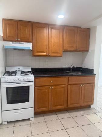 $1,550 / 9999ft2 - CHELSEA / BOSTON NO BROKER FEES! NEWLY RENOVATED STUDIO UNIT!!63828338355457122