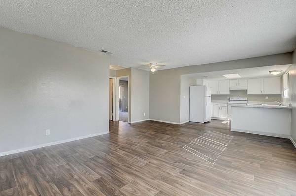 $890 / 1br - 630ft2 - Air Conditioner, Large Closet, 1 bedroom (5101 E Twain Ave, Las Vegas, NV)63859502169473124