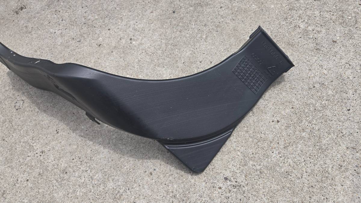 Maserati Ghibli 2014-2020 Front Left Air vent P/N 670001501
