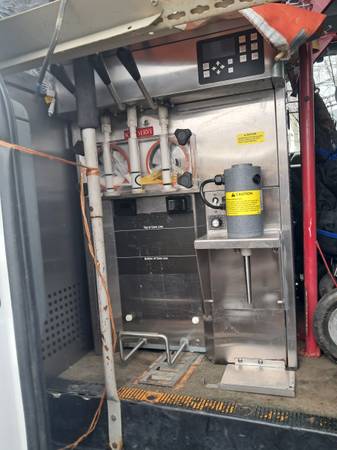 Máquina de helado soft serve - $1,500 (Omaha)