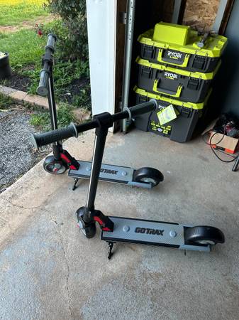 GoTrax Electric Scooters 1