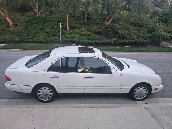 1999 MBZ E320 1