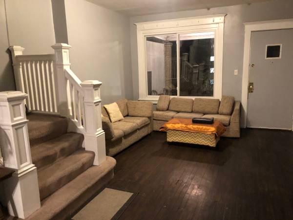 $700 / 1br - 1650ft2 - ¡Guau!!! Ubicación, ubicación, ubicación—¡La mejor y más conveniente ubicación! (Murray Ave y Nicholson Street cerca de Starbucks Squirrel Hill)64013365352961122