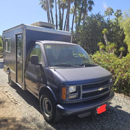 1997 Chevrolet 3500 - Photo 2