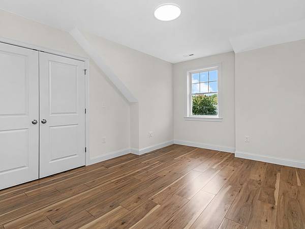 $4,190 / 2br - 1328ft2 - New construction Rental Residences in Cohasset Village (cohasset)63951007262466123