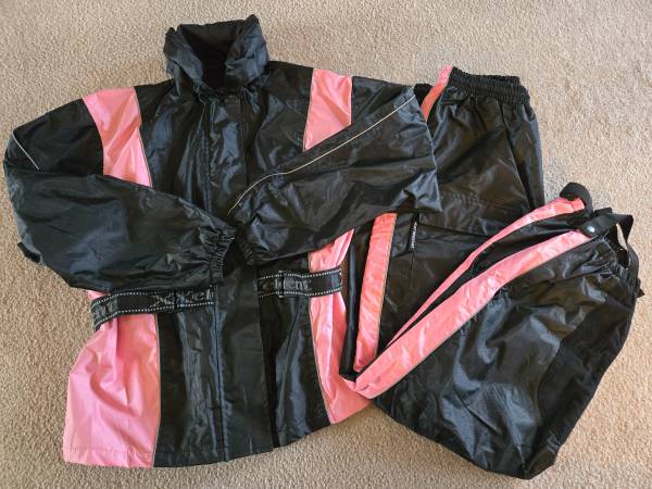 Xelement Ladies Black/Pink 2-Piece Motorcycle Rain Suit Medium 1