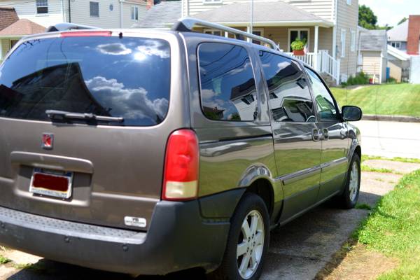 2005 Saturn Relay Van/Minivan - $1,195 (Clairton)63625192027907124