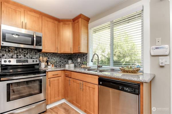$2,132 / 3br - 1360ft2 - Perfect for summer barbecues & outdoor activities (Kent, WA)64031309316993122