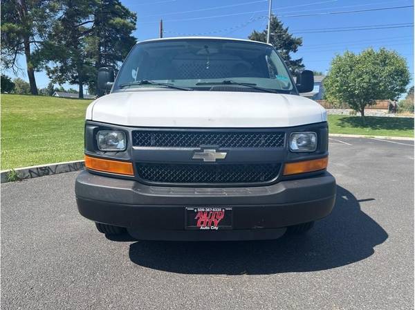 2014 Chevrolet Express 2500 Furgón de carga Chevy Van 3D - $16.995 (Auto City Yakima)63436933859587121