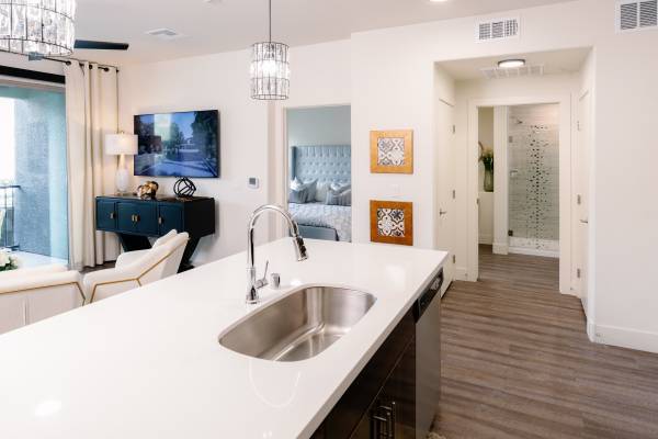 $2,100 / 2br - 1098ft2 - ¡Ubicación privilegiada + Vida premium! (Southern Highlands)63907025903619122