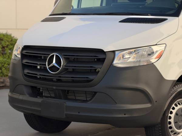 2022 Mercedes BENZ SPRINTER 2500 - Photo 2